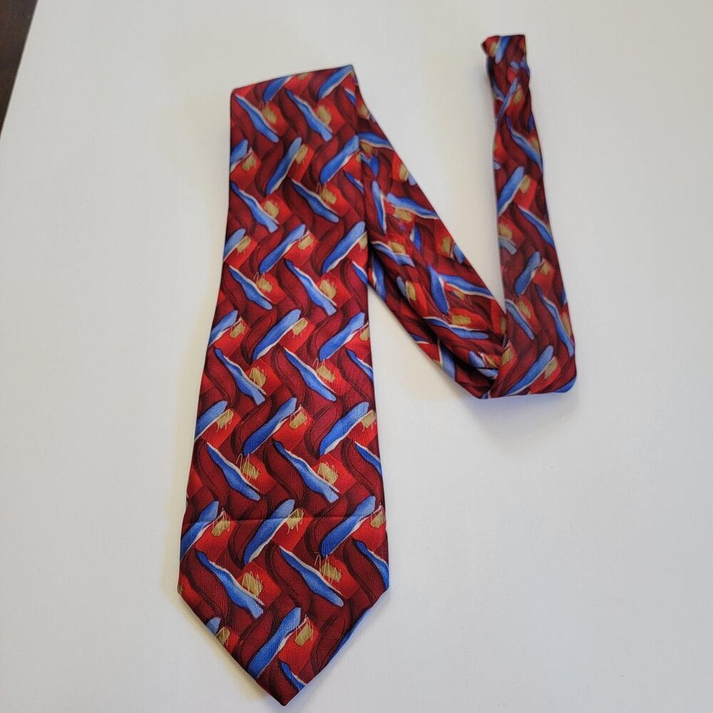 Arrow Neck Tie Mens One Size Red 100% Silk Abstract Pattern Business Office
